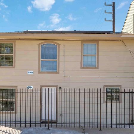 Stunning & Vibrant Apt 7 Min From Tx Med Center Houston Exterior foto